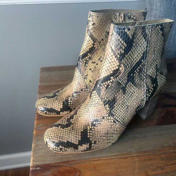 Lucky Brand leather Snake animal Print Ankle Boots Block‎ Heel Booties Size 8M - Picture 2 of 9